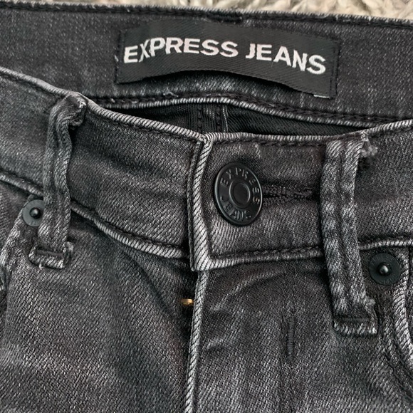 Express Mid Rise Legging Jeans - Picture 7 of 8